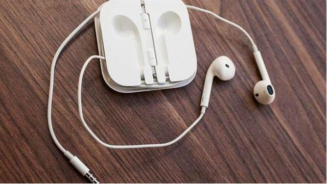 iPhone 7无线耳机将采用苹果自有通信技术 放弃主流蓝牙